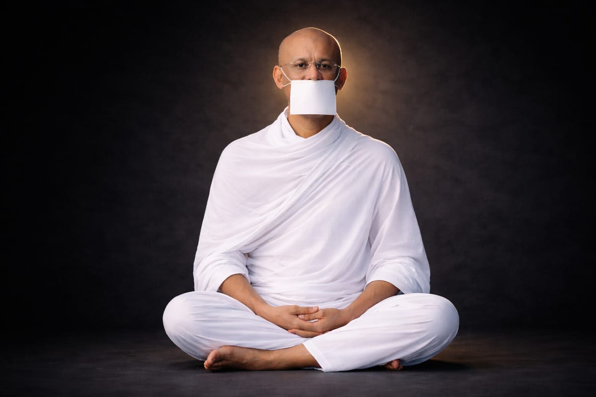 Muni Adarsh seated in meditative silence